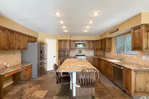 690 Liston Cir, Kaysville, UT 84037 - Photo 4
