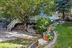 690 Liston Cir, Kaysville, UT 84037 - Photo 2