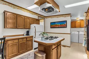 1033 E 1160 S, Provo, UT 84606 - Photo 12