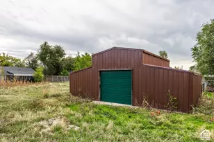 1073 S Navajo St W, Salt Lake City, UT 84104 - Photo 26