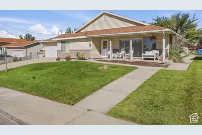 565 E 300 S, Pleasant Grove, UT 84062 - Photo 1