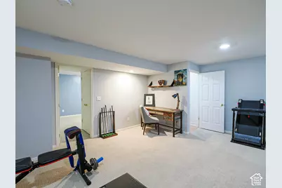 557 E Villager Ln, Midvale, UT 84047 - Photo 48