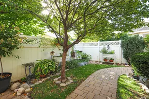 557 E Villager Ln, Midvale, UT 84047 - Photo 8