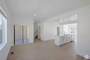 611 E Levengrove Dr, Lehi, UT 84048 - Photo 14