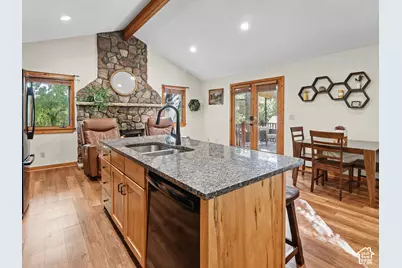2275 E 6200 S, Holladay, UT 84121 - Photo 58