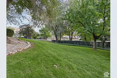 2275 E 6200 S, Holladay, UT 84121 - Photo 76