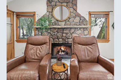 2275 E 6200 S, Holladay, UT 84121 - Photo 54