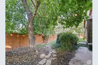 2275 E 6200 S, Holladay, UT 84121 - Photo 102