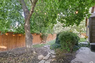 2275 E 6200 S, Holladay, UT 84121 - Photo 102