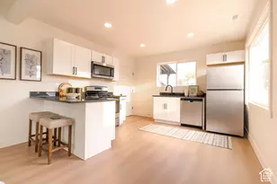 165 S 100 E, Kaysville, UT 84037 - Photo 12
