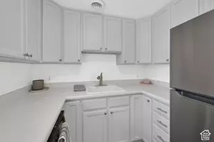 932 E 700 S, Salt Lake City, UT 84102 - Photo 10