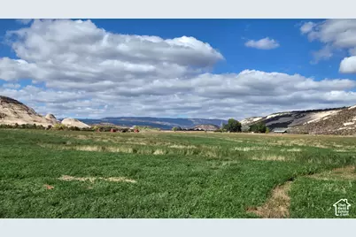 [Address not provided], Boulder, UT 84716 - Photo 4