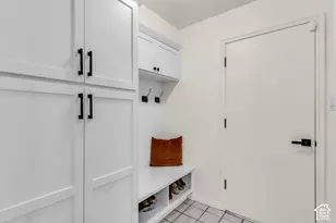 1073 E Pineridge Rd, Sandy, UT 84093 - Photo 10
