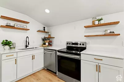 371 W Evans St, Eureka, UT 84628 - Photo 6