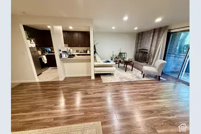 8120 S Cottonwood Hills Cir, Sandy, UT 84094 - Photo 16