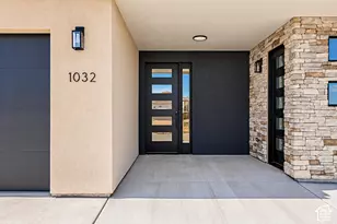 1032 S Wyatt Ln E, Washington, UT 84780 - Photo 2
