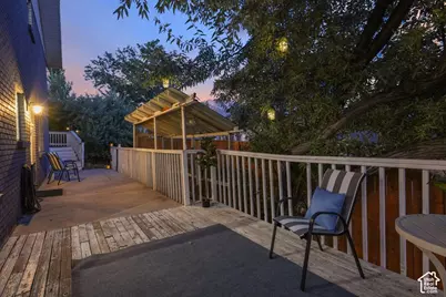 9750 S Indian Ridge Dr, Sandy, UT 84092 - Photo 4