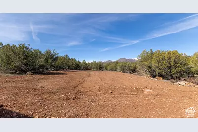 3842 S Canyon Cv #310, New Harmony, UT 84757 - Photo 6