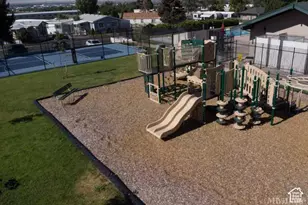 174 N Cushing Way E, Layton, UT 84041 - Photo 16