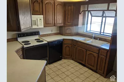 644 W Lamplighter Way, Riverdale, UT 84405 - Photo 24