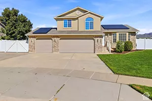 323 E 1375 N, Layton, UT 84041 - Photo 1