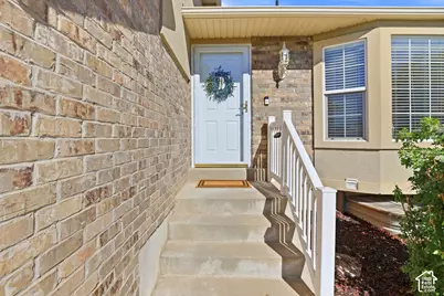 323 E 1375 N, Layton, UT 84041 - Photo 4