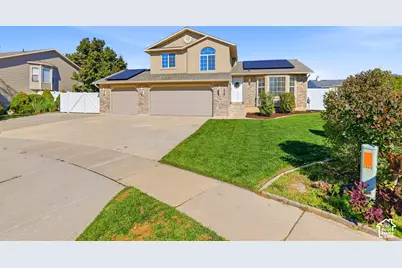 323 E 1375 N, Layton, UT 84041 - Photo 2