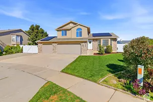 323 E 1375 N, Layton, UT 84041 - Photo 2
