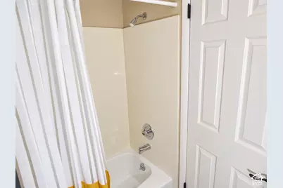 9186 S Jefferson Pl, Sandy, UT 84070 - Photo 16