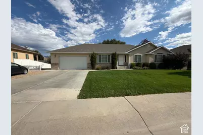 190 N Balsam Way, Price, UT 84501 - Photo 2