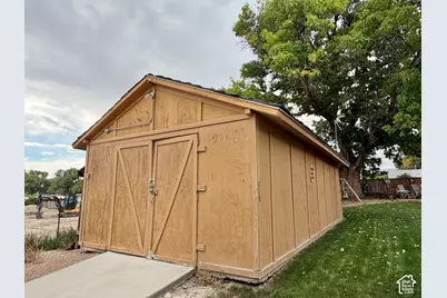 360 E 300 S, Castle Dale, UT 84513 - Photo 28