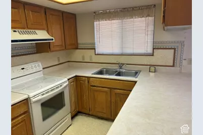 2164 W 2000 N, Saint George, UT 84770 - Photo 8