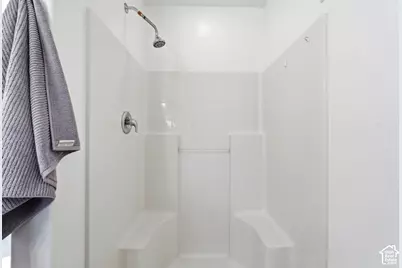 55 N 200 E, Hyrum, UT 84319 - Photo 18