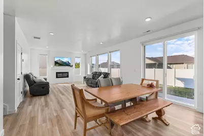 2211 N 200 W, Harrisville, UT 84414 - Photo 6