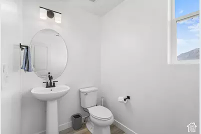 2211 N 200 W, Harrisville, UT 84414 - Photo 14