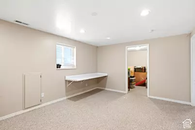921 E 3350 N, Layton, UT 84040 - Photo 24