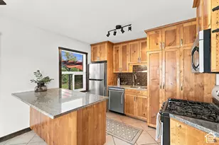 4605 S 600 E, Murray, UT 84107 - Photo 12