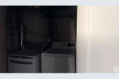 1364 W Glenrose Dr, Salt Lake City, UT 84104 - Photo 8
