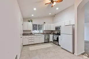 2434 W 2250 N, Clearfield, UT 84015 - Photo 16