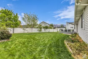 486 W 350 S, Layton, UT 84041 - Photo 32