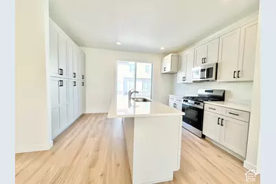 1720 N 1600 W, Layton, UT 84041 - Photo 4