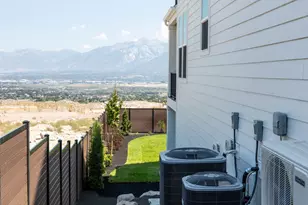 3348 W Soleil Hills Dr N, Herriman, UT 84096 - Photo 6