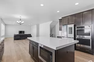 6818 W Orange Leaf Ln, Herriman, UT 84096 - Photo 18