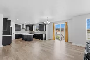6818 W Orange Leaf Ln, Herriman, UT 84096 - Photo 8