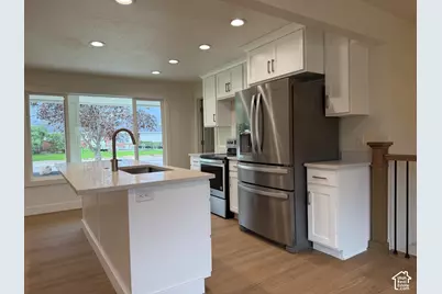 10537 S 3010 W, South Jordan, UT 84095 - Photo 14