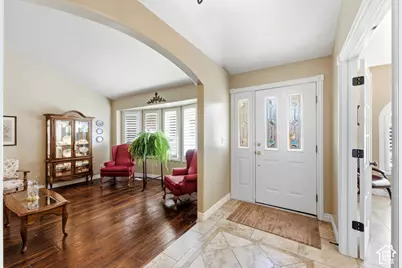 9467 S Overleigh Ct, South Jordan, UT 84095 - Photo 4