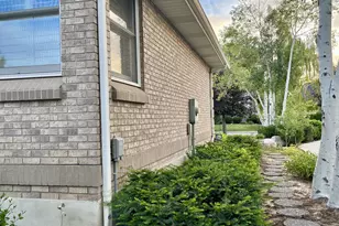 9467 S Overleigh Ct, South Jordan, UT 84095 - Photo 48