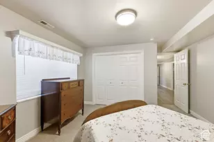 9467 S Overleigh Ct, South Jordan, UT 84095 - Photo 30
