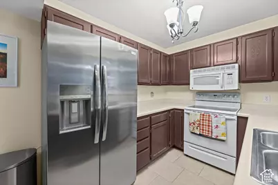7761 S Briarsprings Dr, Midvale, UT 84047 - Photo 10