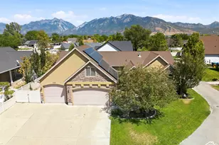 11957 S Waterhouse Ct, Riverton, UT 84065 - Photo 2